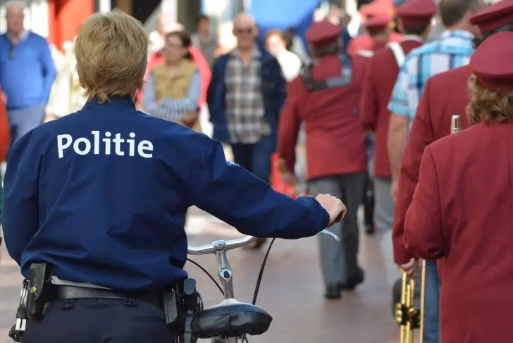 police-863734_1280