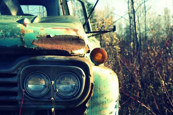 salvage-yard-1184438_1280
