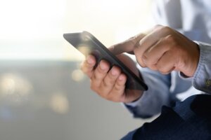 絶対盛り上がる！おじさん構文にヒス構文など話題の構文メーカーまとめ